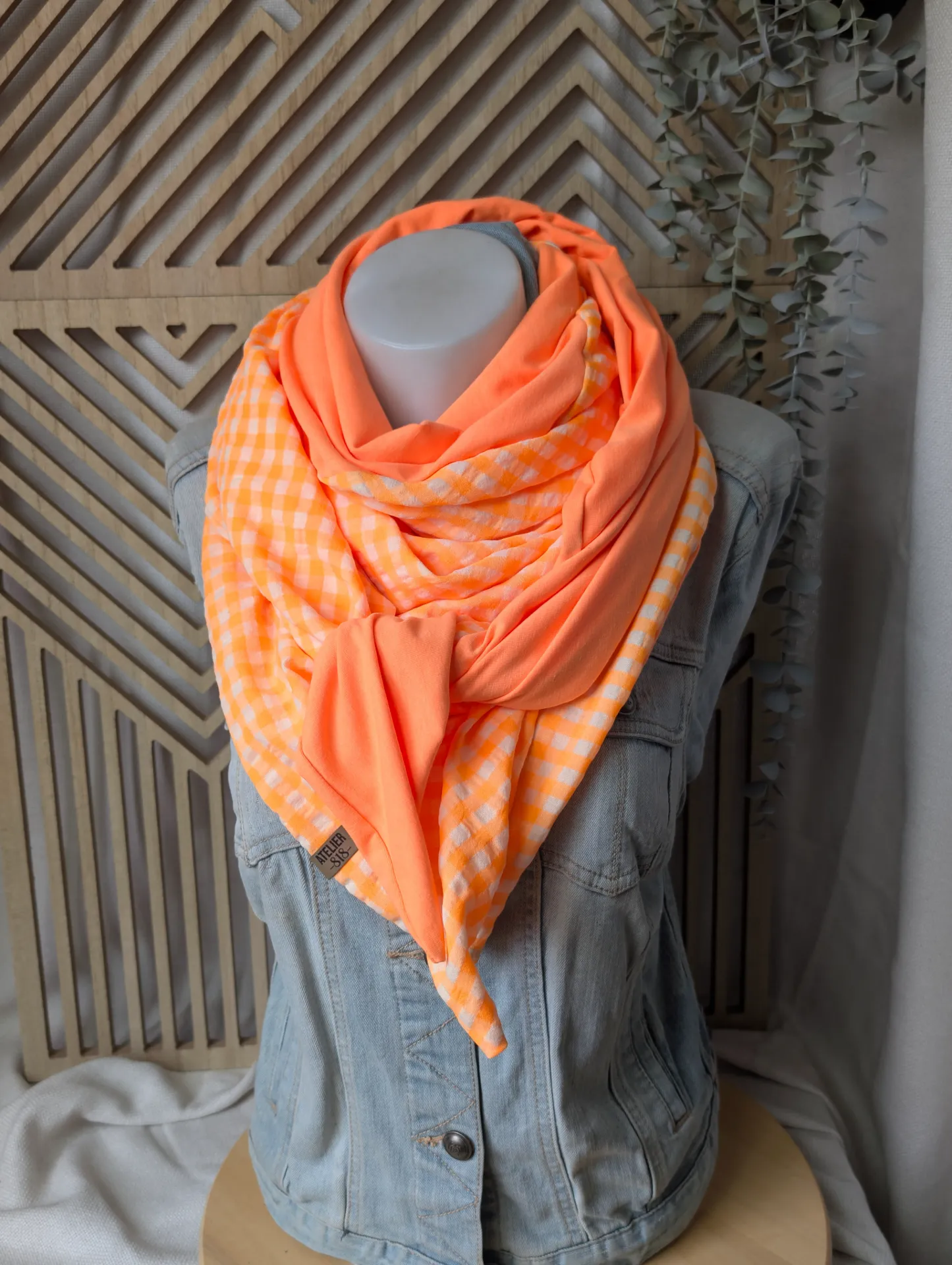 Classique orange fluo carreaux