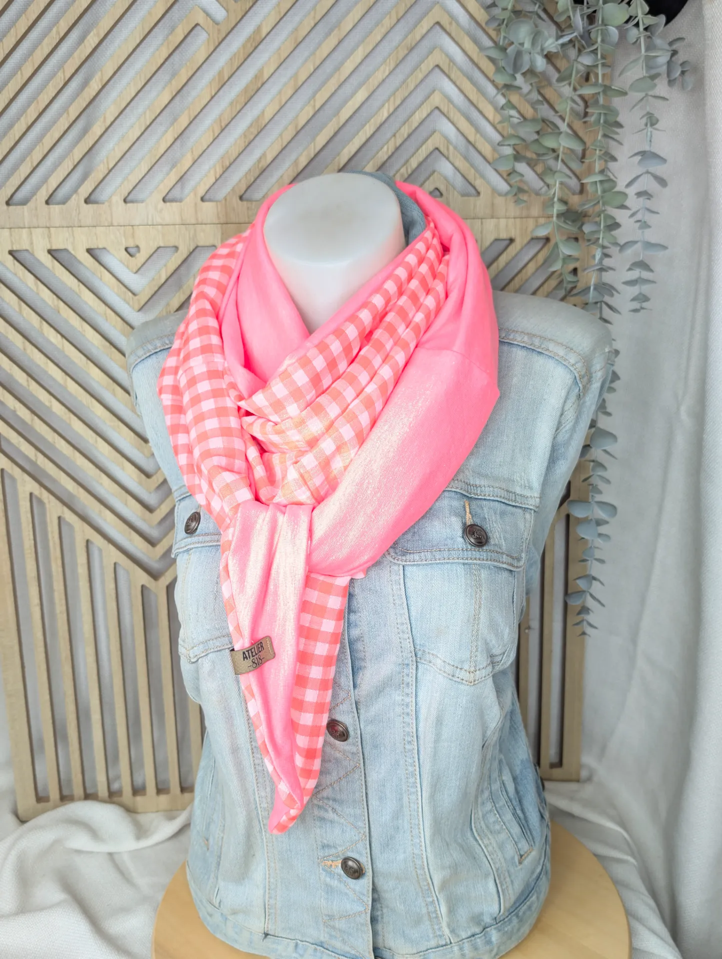 Petit rose fluo carreaux